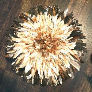 Feather wall hanging hat